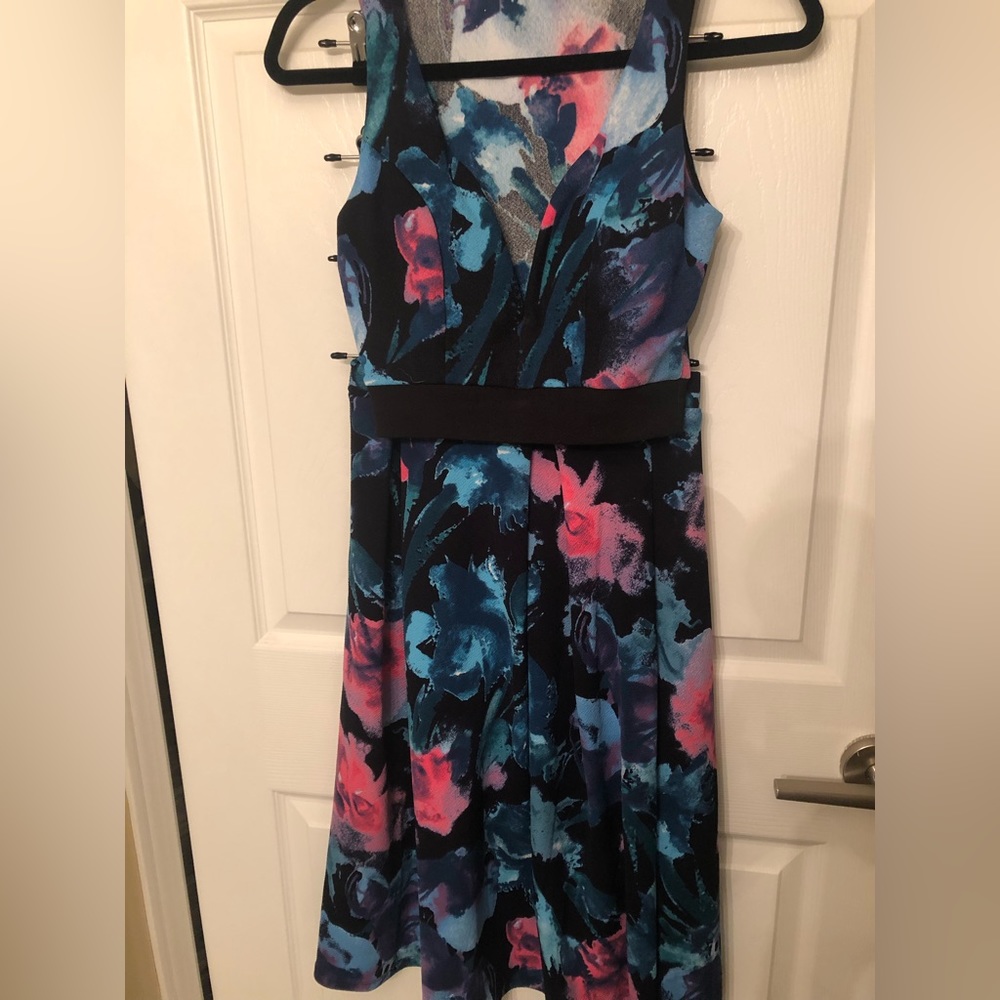 2 pc crop top and skirt set size small